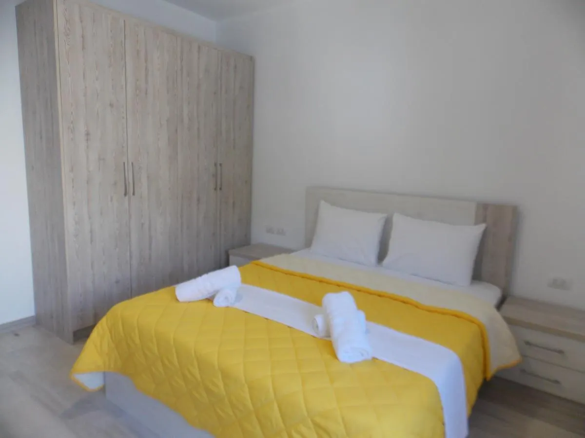 Elegance Apartment Sarande