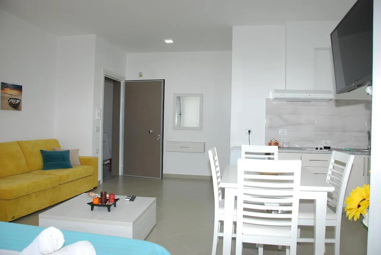 Elegance Apartment Sarande 0*,  Albania