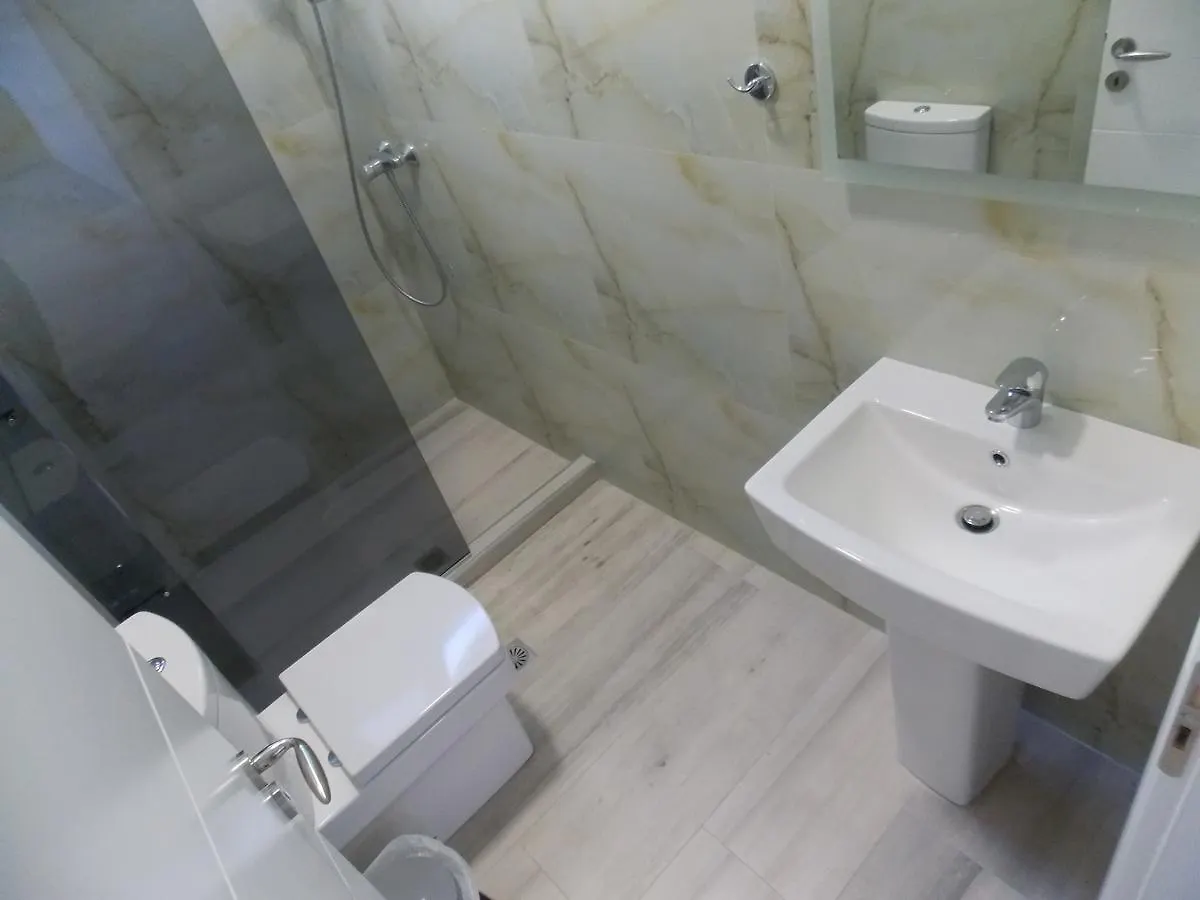 Elegance Apartment Sarande 0*,  Albania